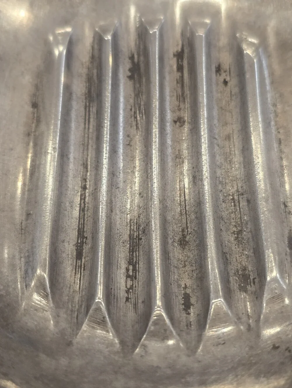 Vintage MCM Style Metal/Pewter Soap Dish